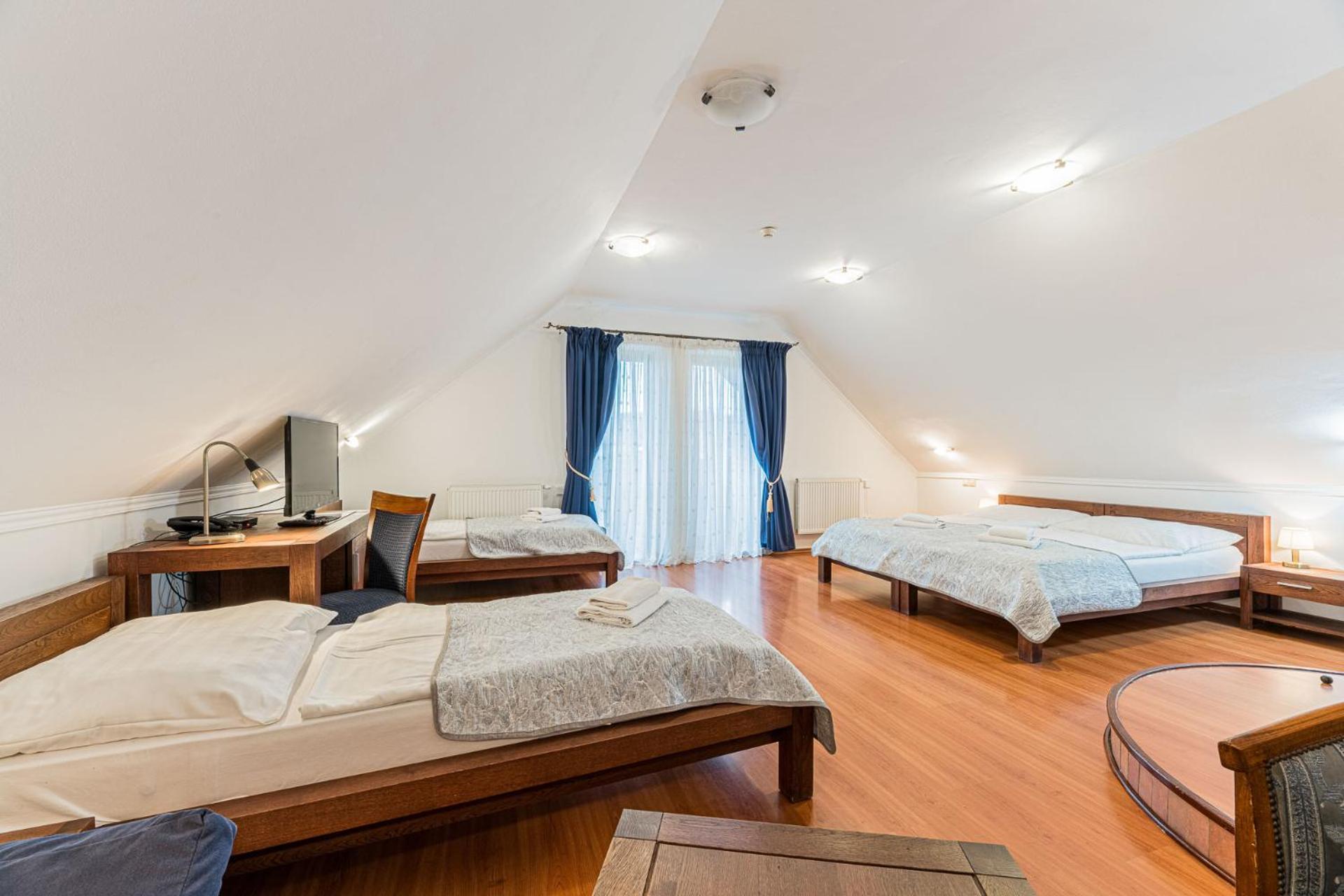 Amalia Hotel 3*